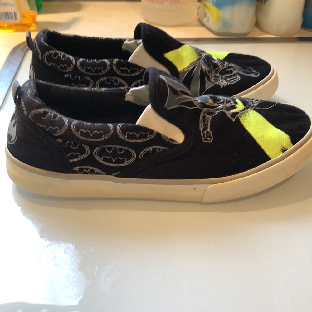 Gap Kids DC Batman Slip On Sneakers - Picture 3 of 8
